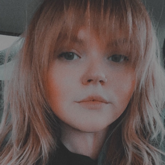 Meet your Posher, Kenzy - Picture 1 of 1